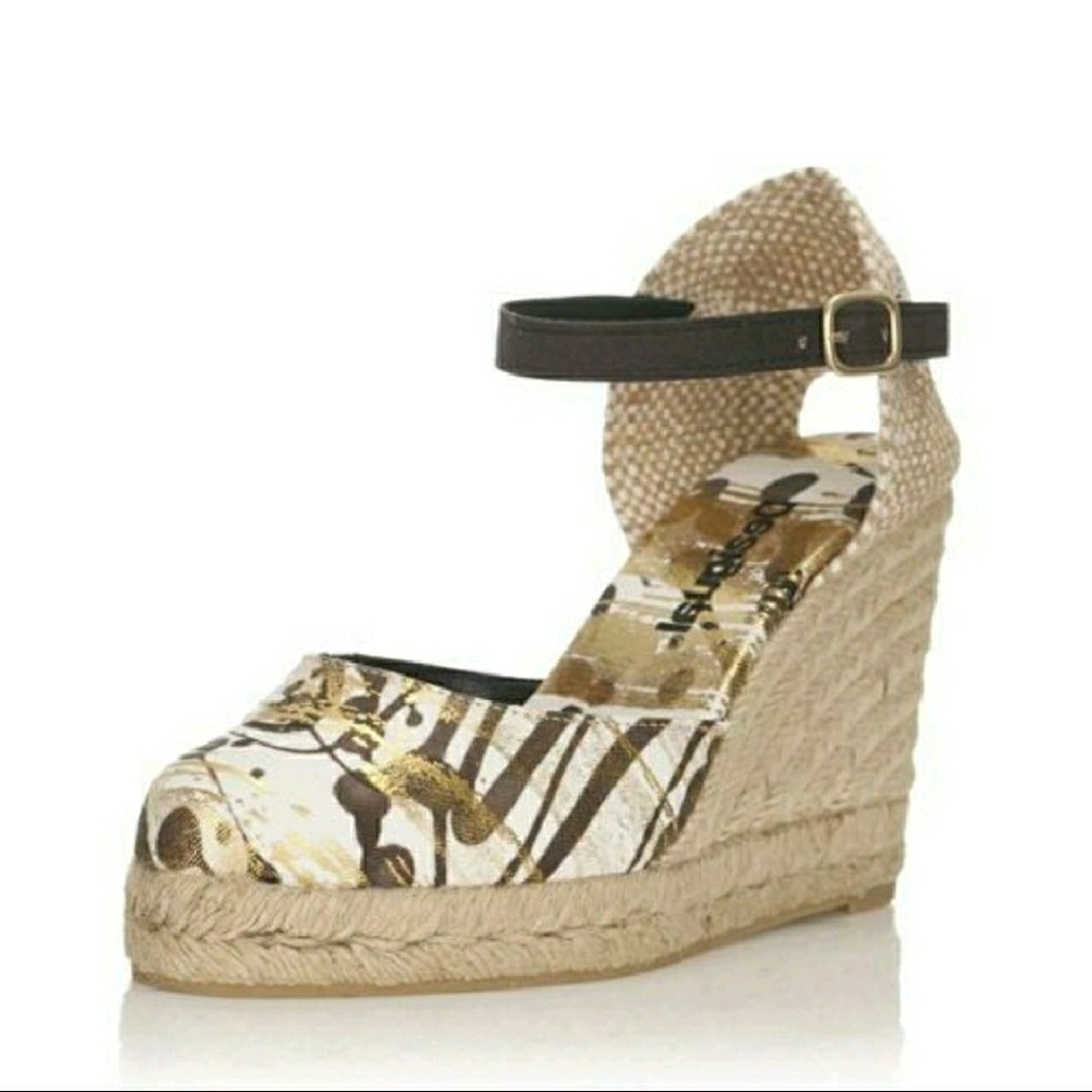 Host pick👉NWOB*Desigual tan wedge espadrilles*sz 7